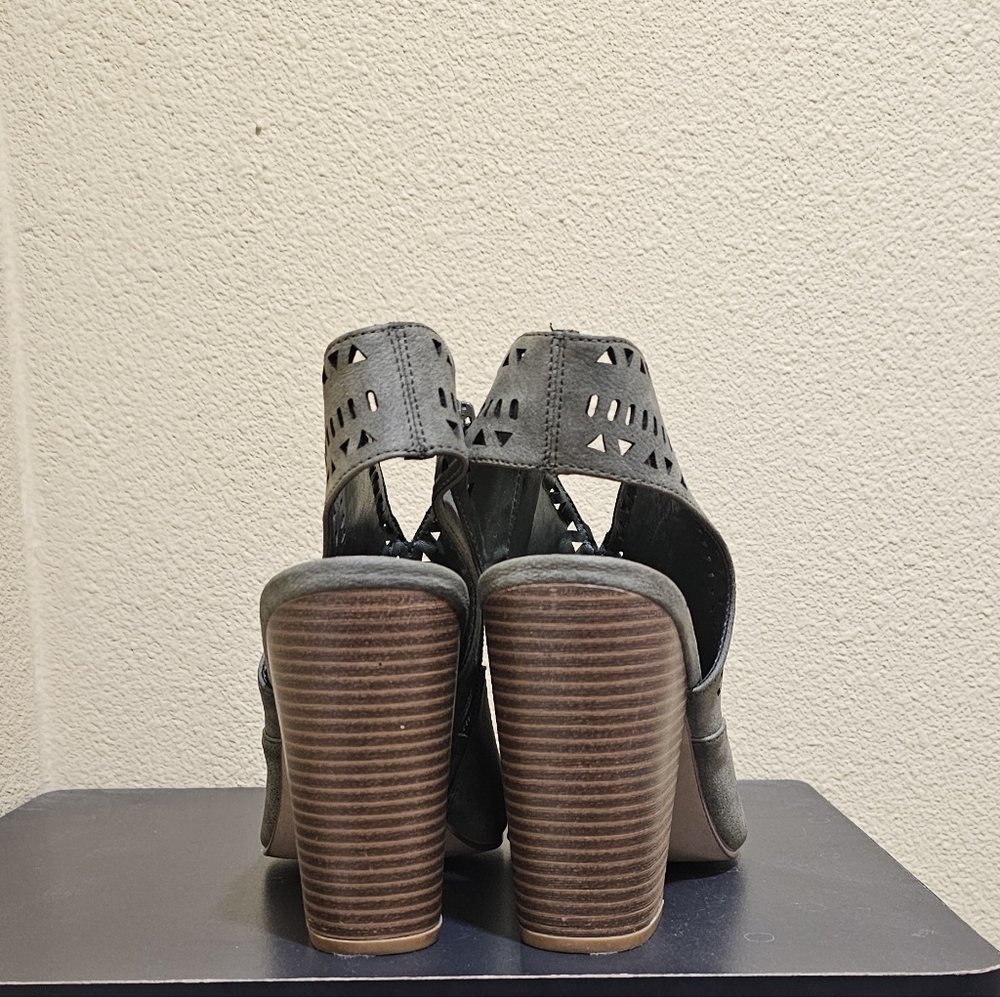 Stylish Gray Women's Peep-Toe Shoes - Picture 3 of 7